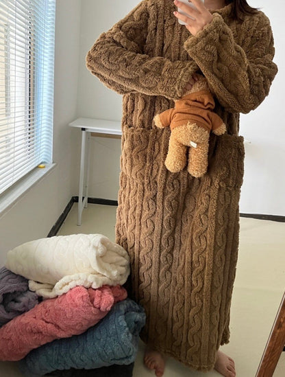 Siena Oversized Cable Robe
