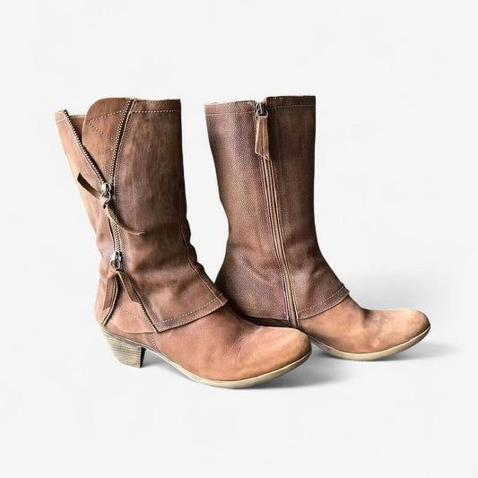 Jolie Vintage-Edge Zip Boot