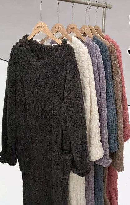 Siena Oversized Cable Robe